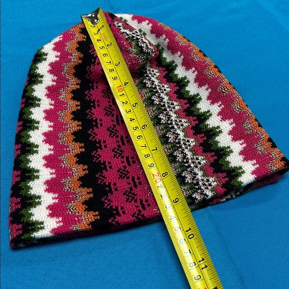 1641 Missoni Scarf and Beanie Hat set Pink Green White Gold - Picture 4 of 9